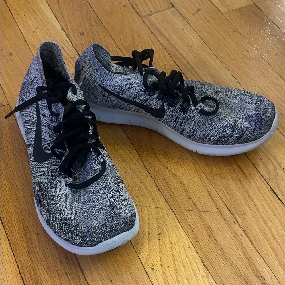 Nike Black and White Knit Running Shoes